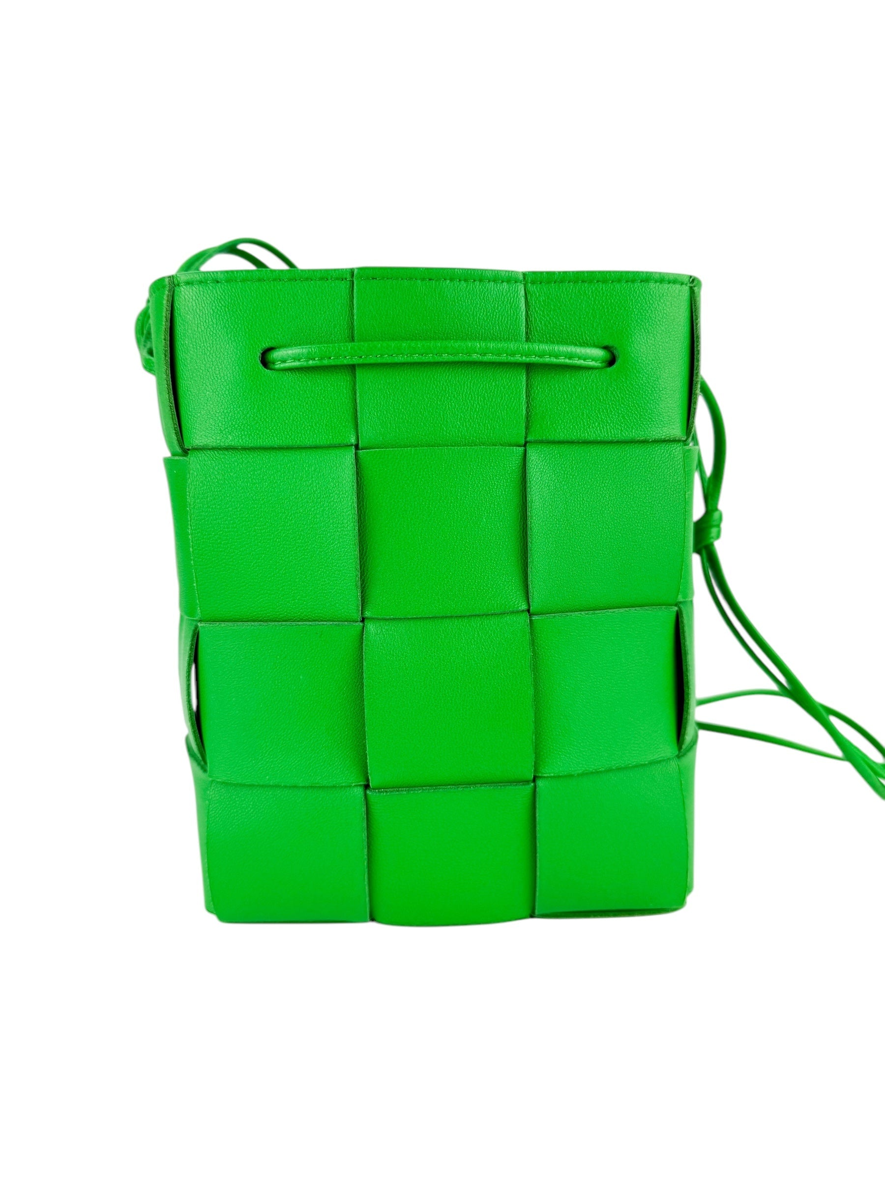 Bottega Veneta Nappa Maxi Intrecciato Small Cassette Bucket Bag Parakeet