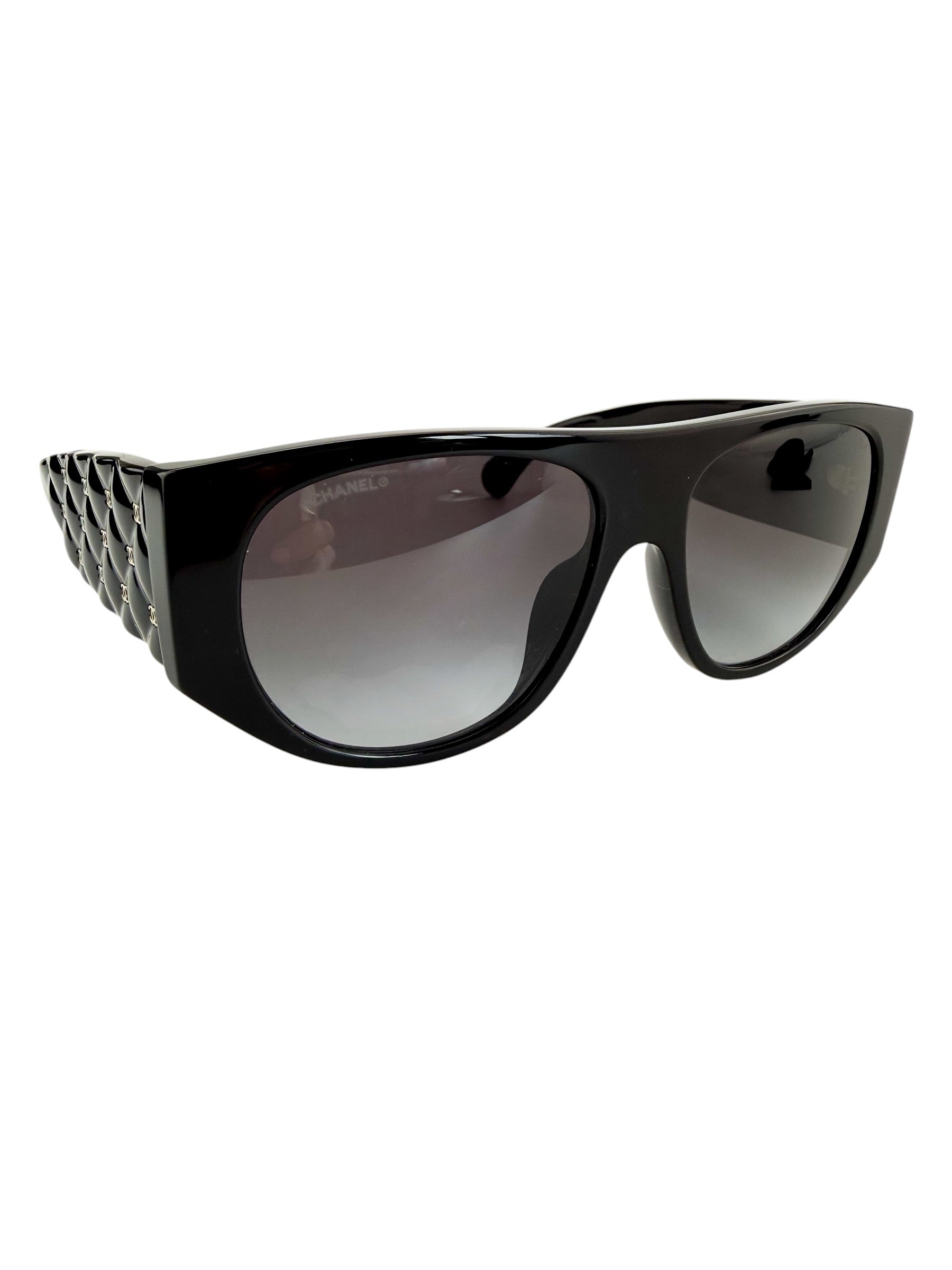 Chanel Quilted CC Pilot Sunglasses (Full Set)