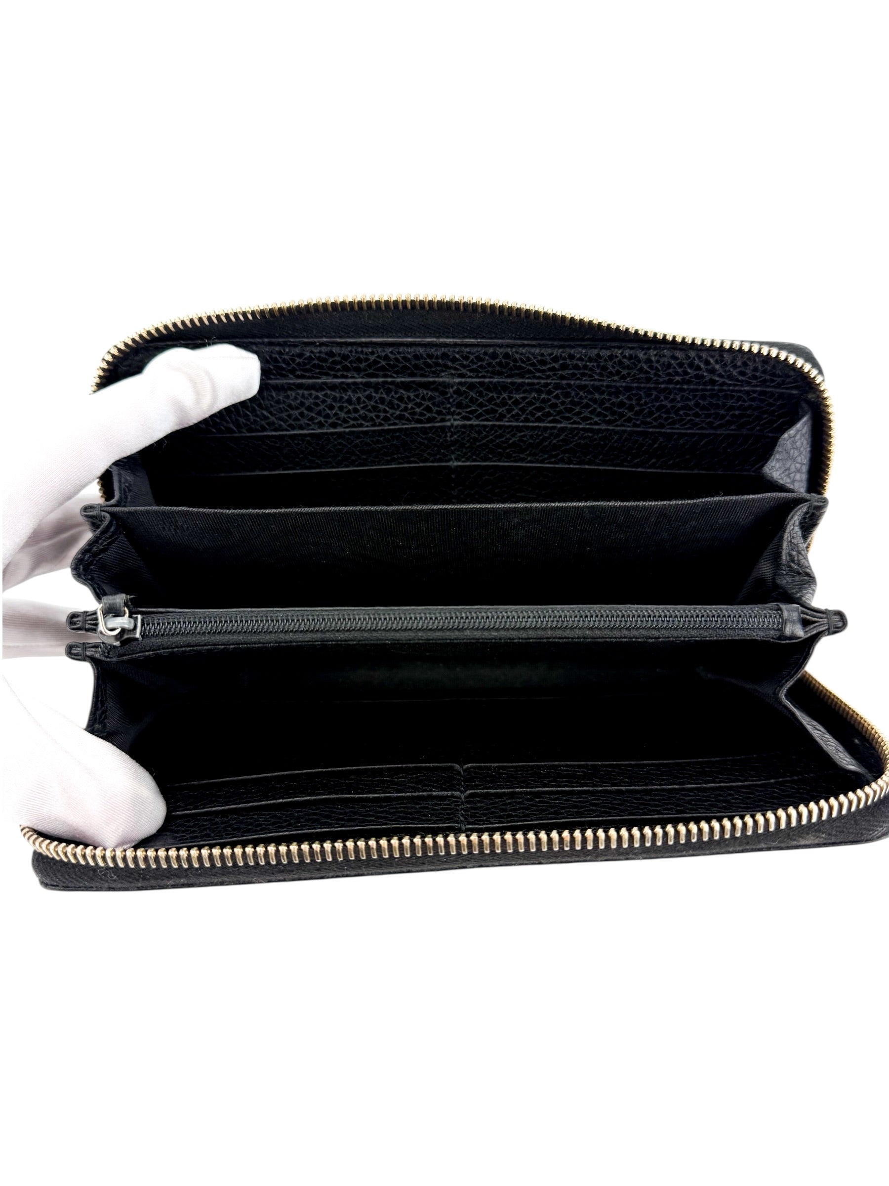 Gucci Pebbled Calfskin Soho Zip Around Wallet Black