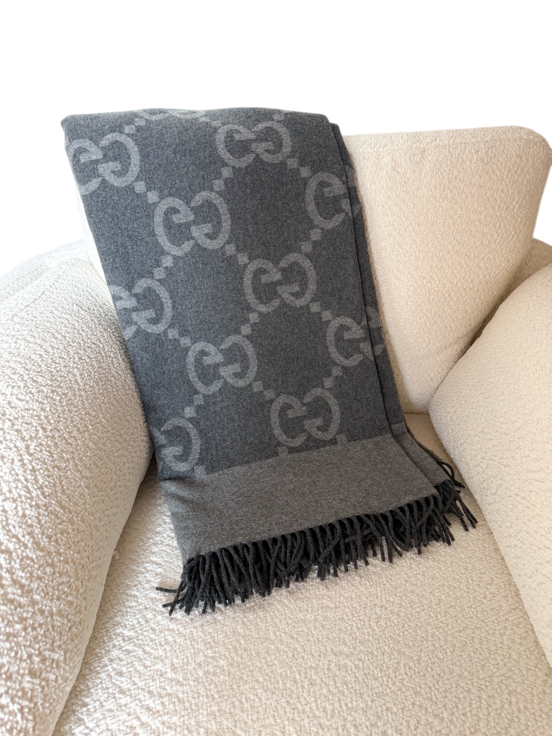 Gucci Reversible GG Wool and Cashmere Grey Throw Blanket (Full Set)