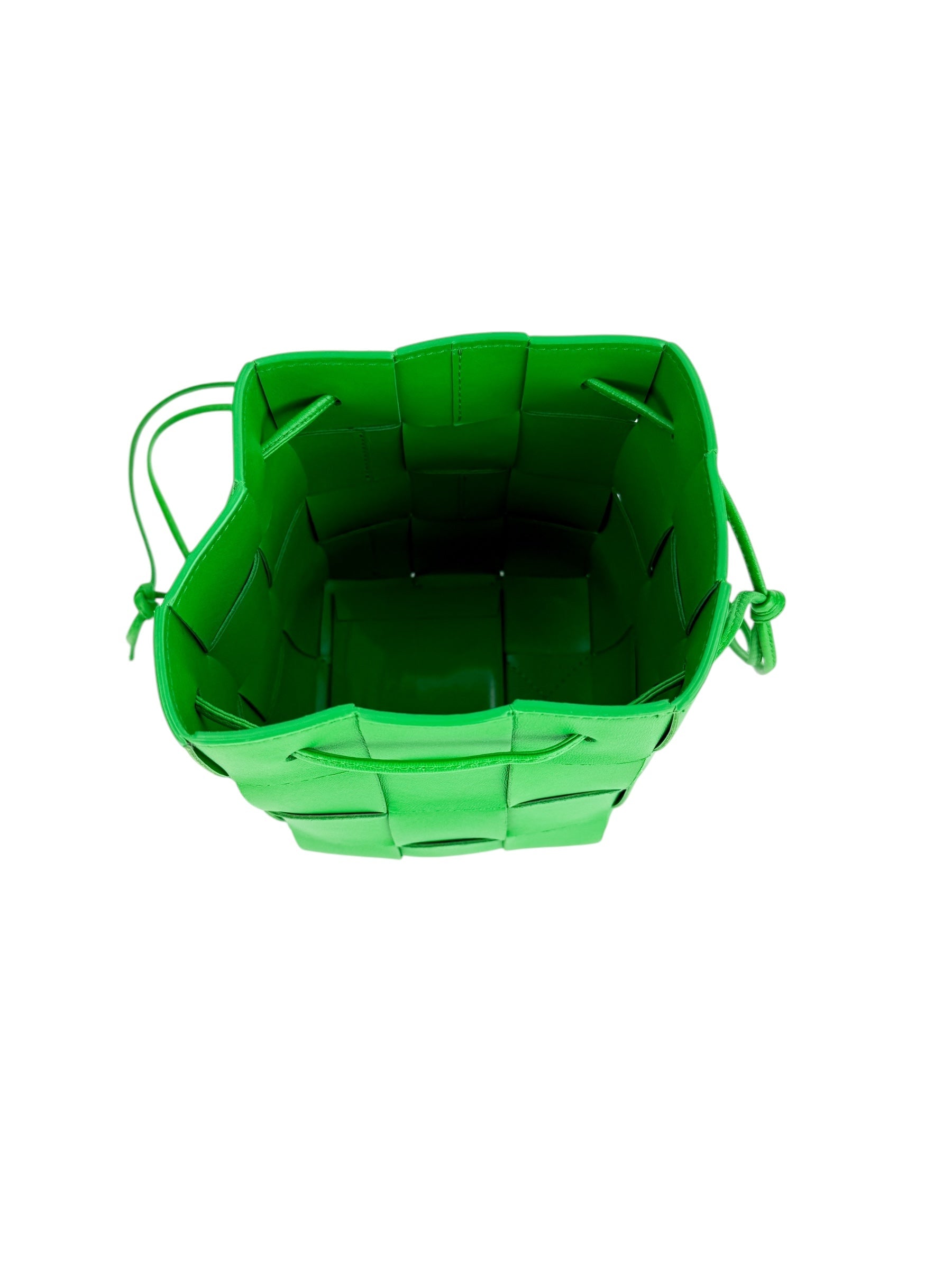 Bottega Veneta Nappa Maxi Intrecciato Small Cassette Bucket Bag Parakeet