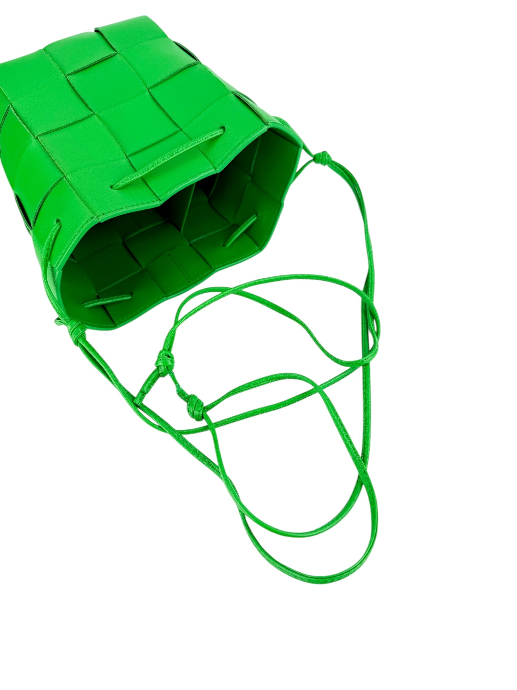 Bottega Veneta Nappa Maxi Intrecciato Small Cassette Bucket Bag Parakeet