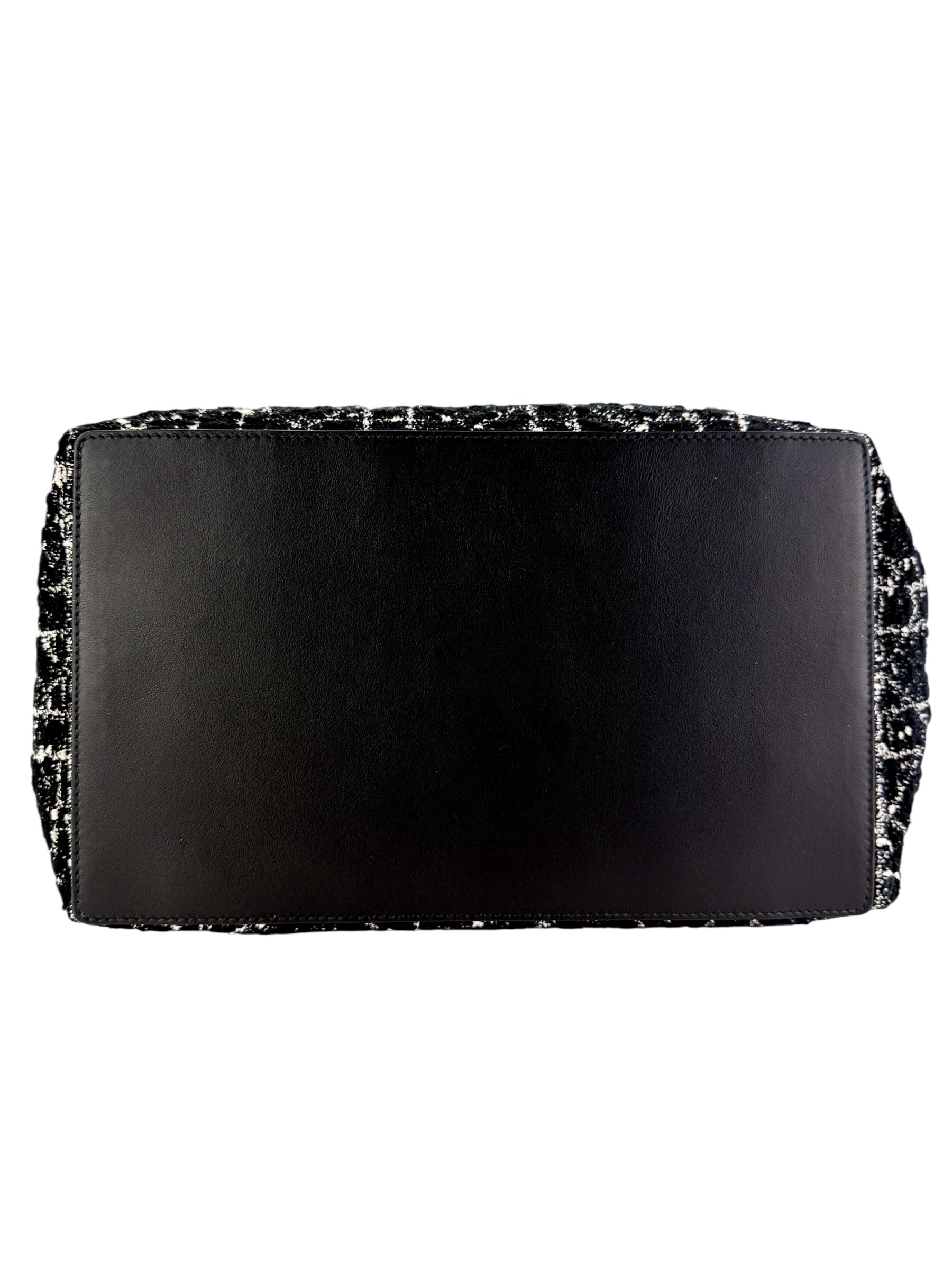 Christian Dior Tweed Cannage Medium Toujours Black White w/ Pouch (Full Set)